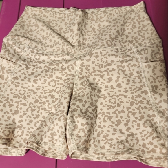Evolution and Creation Pants - Cheetah print bike shorts size large